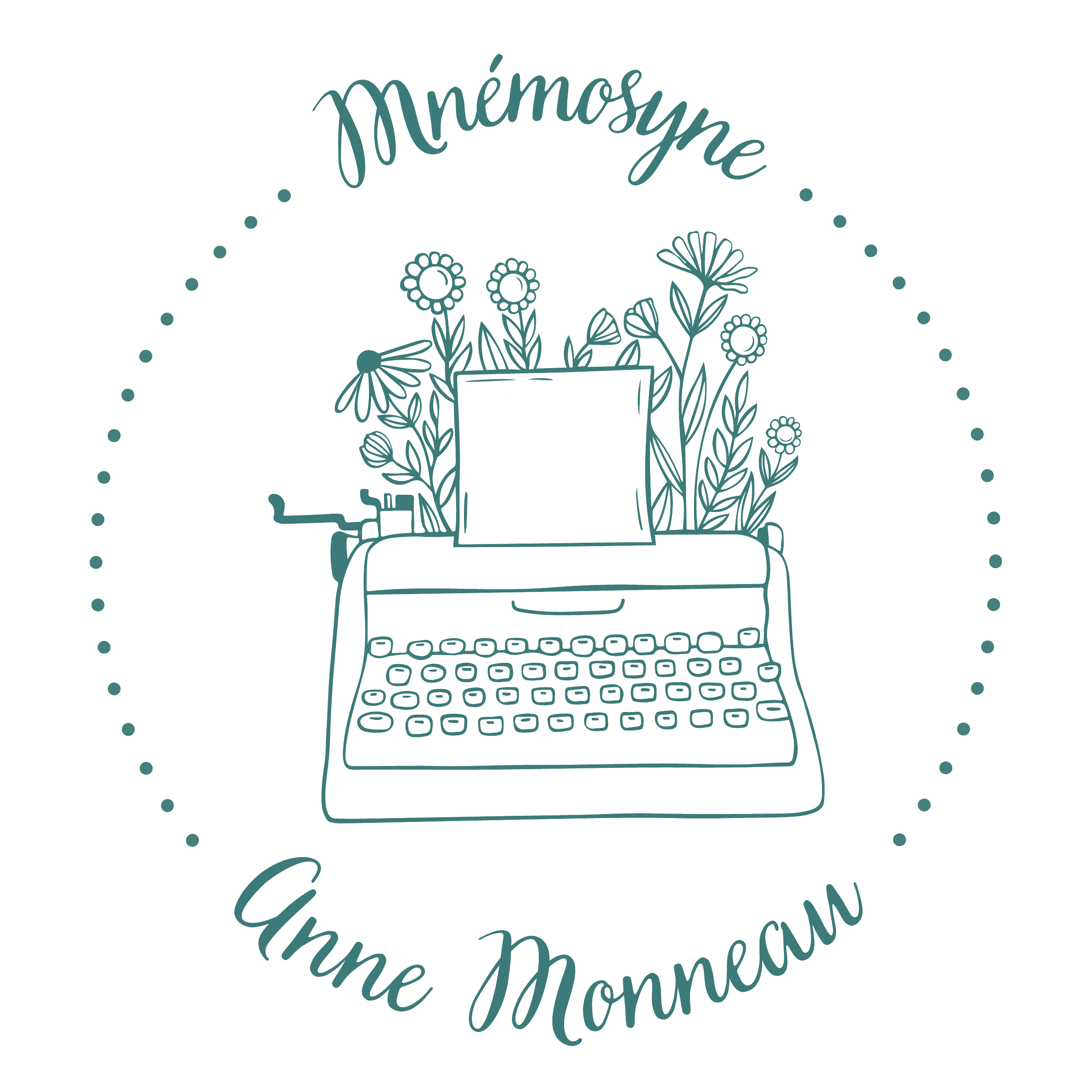 Logo de Anne Monneau, Mémosyne, autrice, artiste et écrivaine, représentant une machine à écrire avec des fleurs, le tout entouré d'un cercle en pointillé. On peut lire, en haut et en bas du cercle Mnémosyne et Anne Monneau